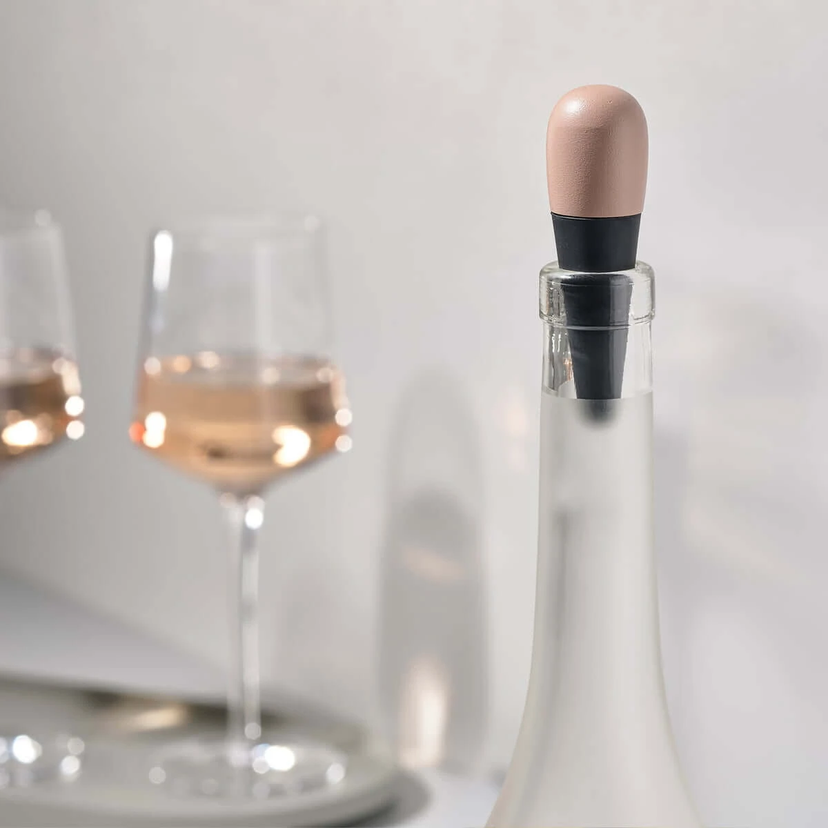 Zone Denmark Egg wijnstop 6,4 cm kunststof roze Zone Denmark Egg Wijnstop 6,4 Cm Kunststof Roze -Beste Glaswerk Winkel zone denmark rocks weinverschluss egg nude ambiente